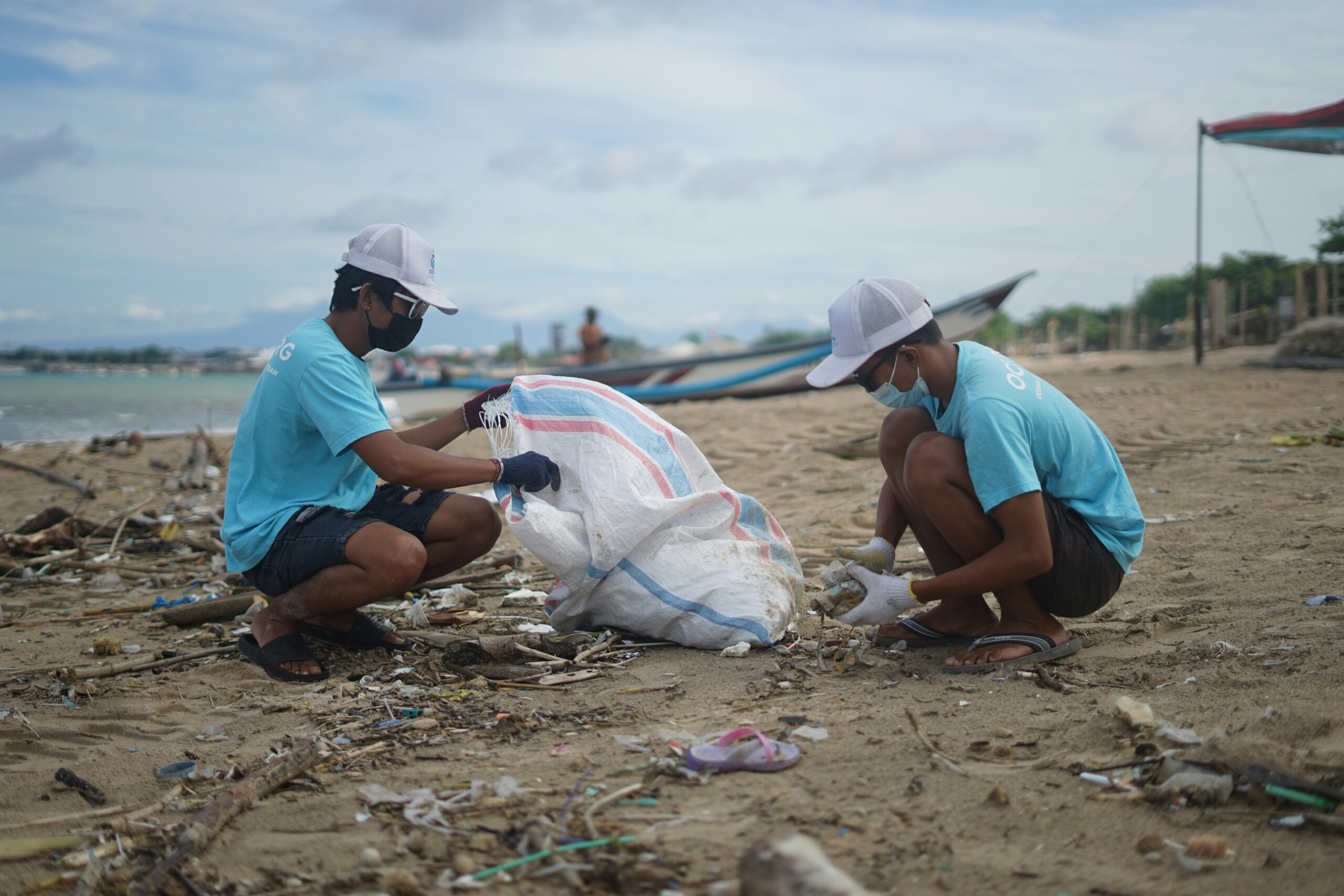 Community Clean-Up Events: Uniting for a Greener Tomorrow 