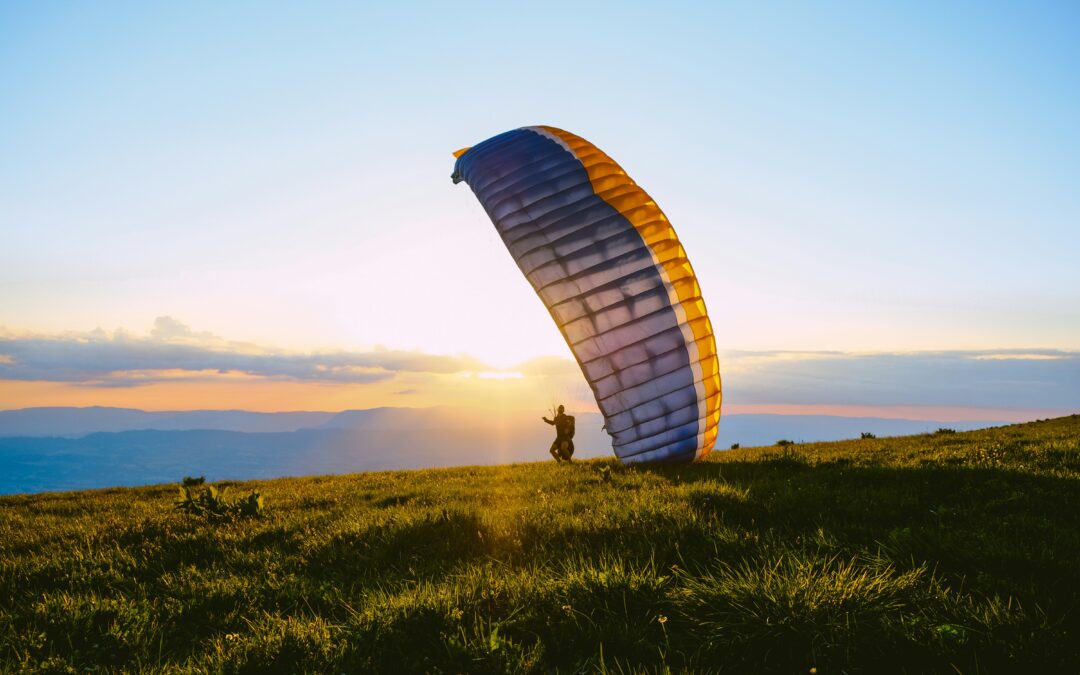 The Thrill of Paragliding: Soaring Beyond Limits 